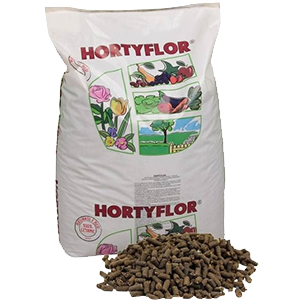 Kravský hnoj, kompost a iné prírodné hnojivá